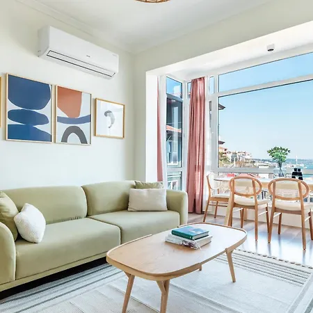 Beyond The Bosphorus #5 Apartamento Estambul