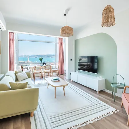 Beyond The Bosphorus #5 * Istanboel